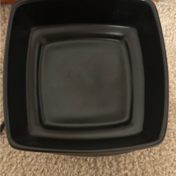Scentsy Black Warmer - Picture 3 of 7